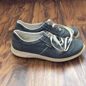 Oh la la!  French blue suede shoes.